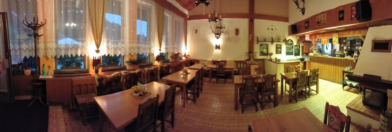 Rodinny "Hotel U Mustku" Desná 外观 照片