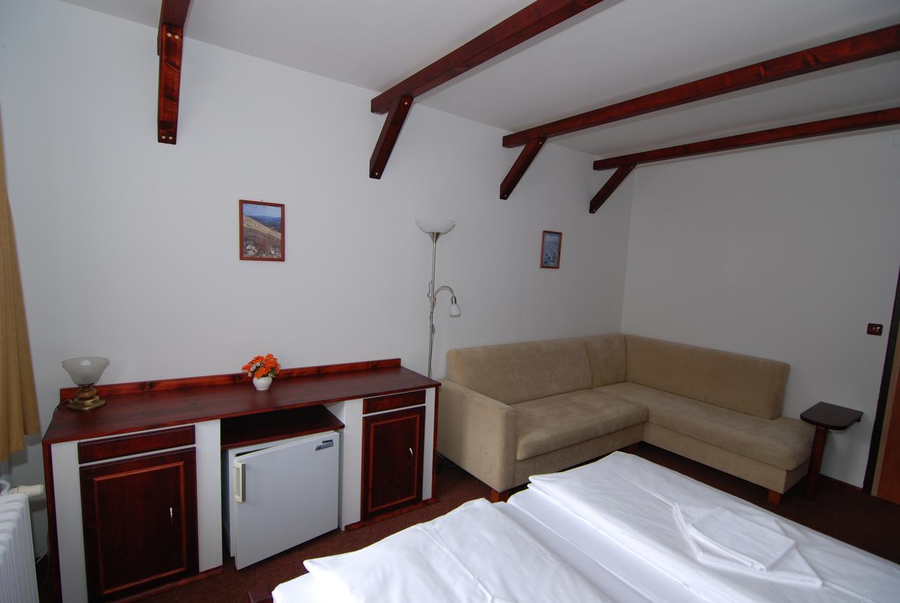 Rodinny "Hotel U Mustku" Desná 外观 照片