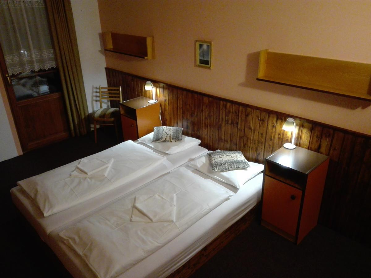 Rodinny "Hotel U Mustku" Desná 客房 照片
